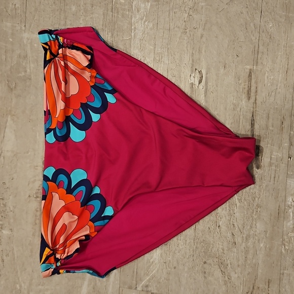 💕TRINA TURK💕 Medallion High Waist Bikini Bottom ~ Pink Medallion Print 8 NWT - Picture 5 of 10